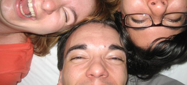 röhögés az ágyon a Tridentben