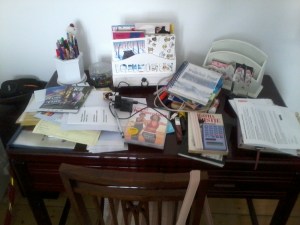 rendetlen íróasztal